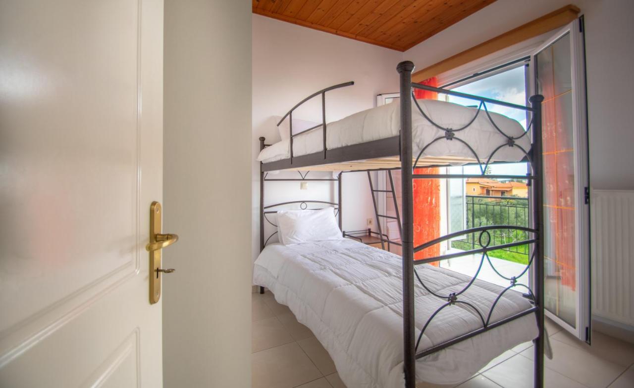 Family Private Homes & Sea View Lithakia  Exterior foto
