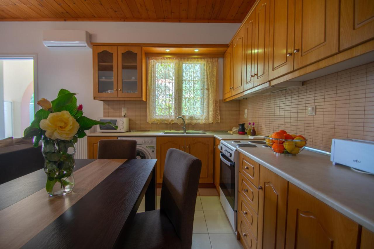 Family Private Homes & Sea View Lithakia  Exterior foto